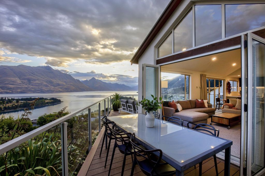 Property value 7B Manchester Place, Queenstown Central realestate.co.nz