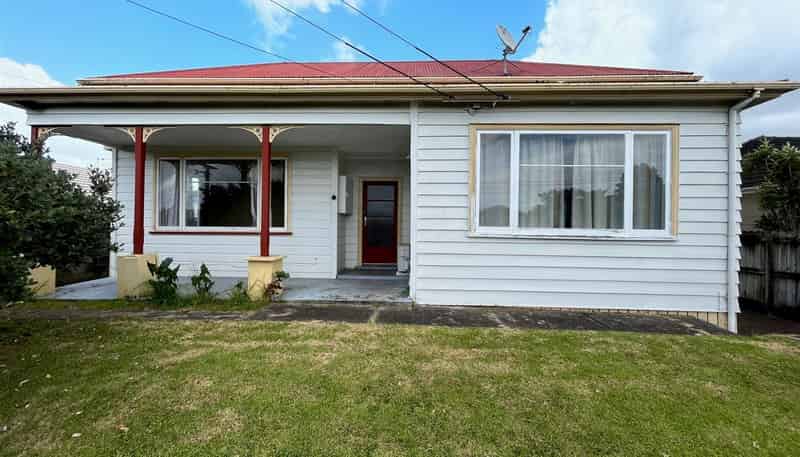 2/2 Aroha Ave, Sandringham