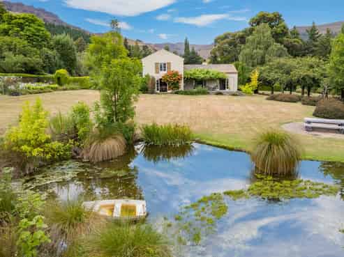 60 Purau Port Levy Road, Purau