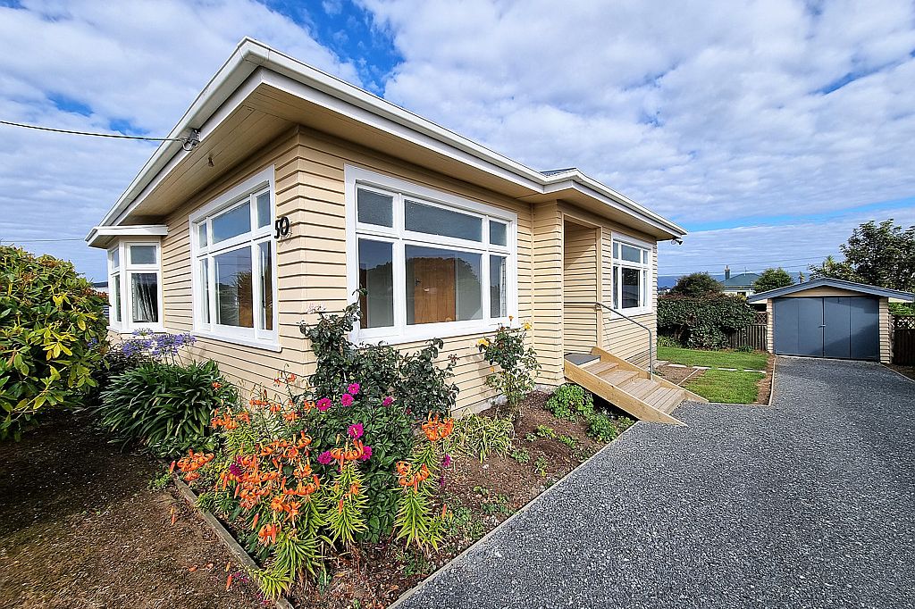 Property value 50 Palmerston Street, Riverton realestate.co.nz