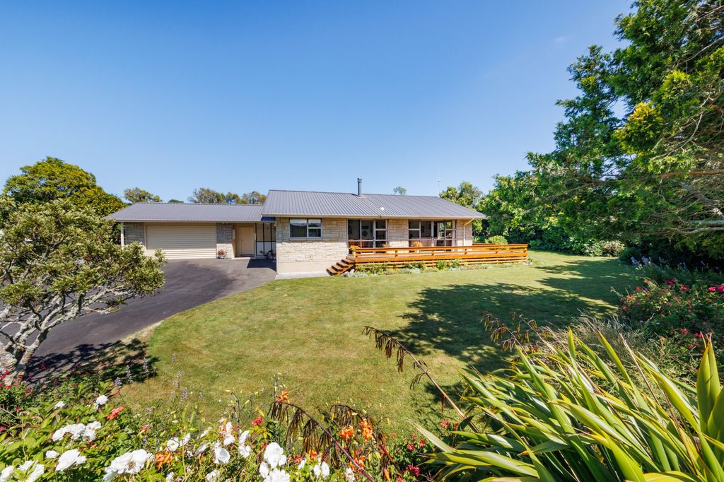Property value 215 Oxford Street, Ashhurst realestate.co.nz