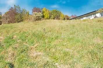 14 Woodford Lane, STOKE