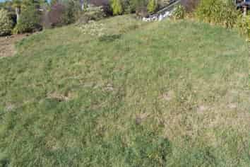 14 Woodford Lane, STOKE