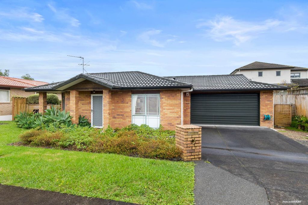 Sold - 8 Ryehill Close, New Lynn - realestate.co.nz