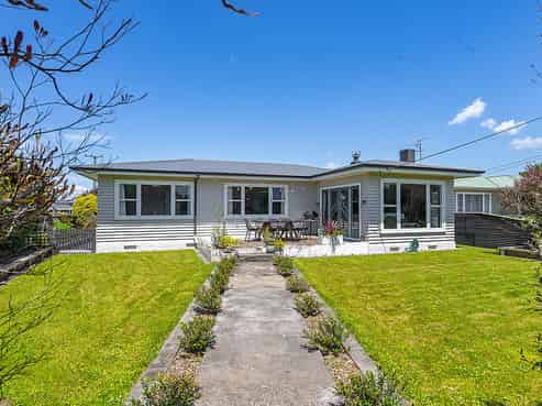 55 York Street, Solway