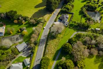 376 Grays Road, Pauatahanui