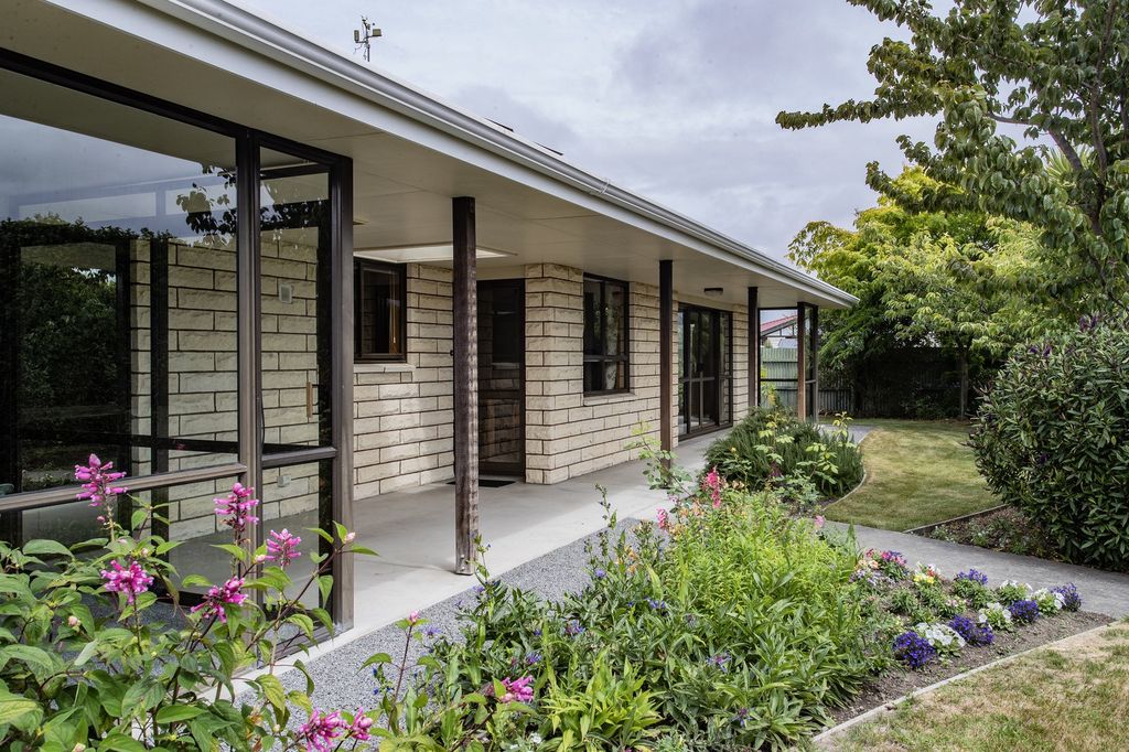 Property value 28 Amberley Beach Road, Amberley realestate.co.nz
