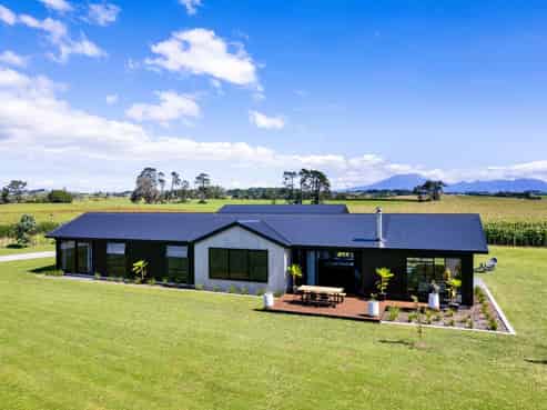 450 Waitara Road, Lepperton