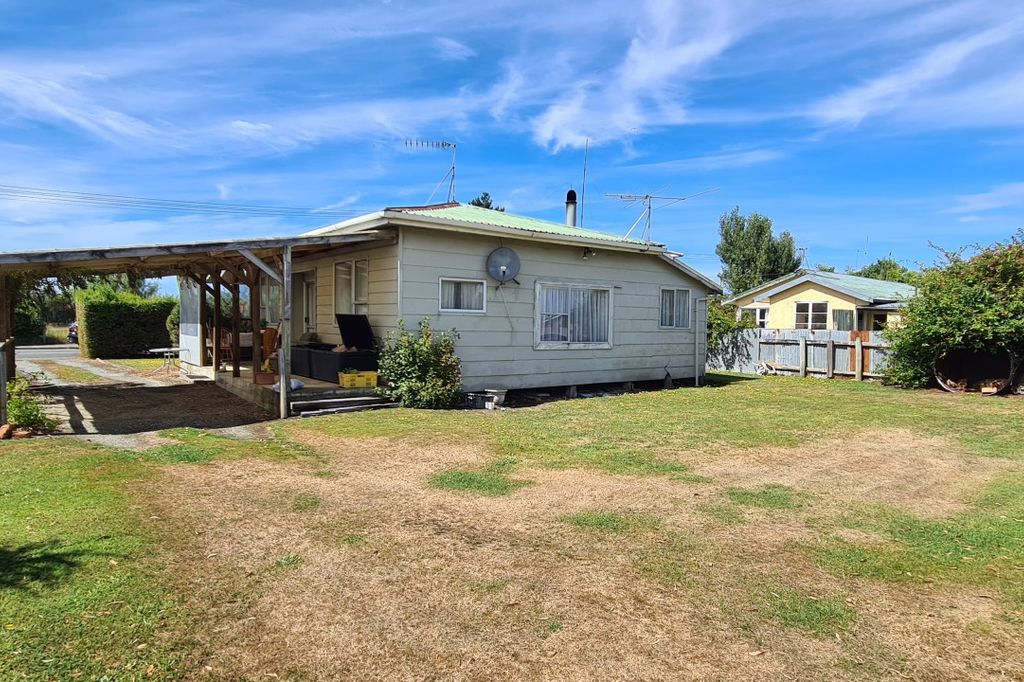 Property value 16 Leader Street, Riverton realestate.co.nz