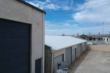 Commercial, Key Location