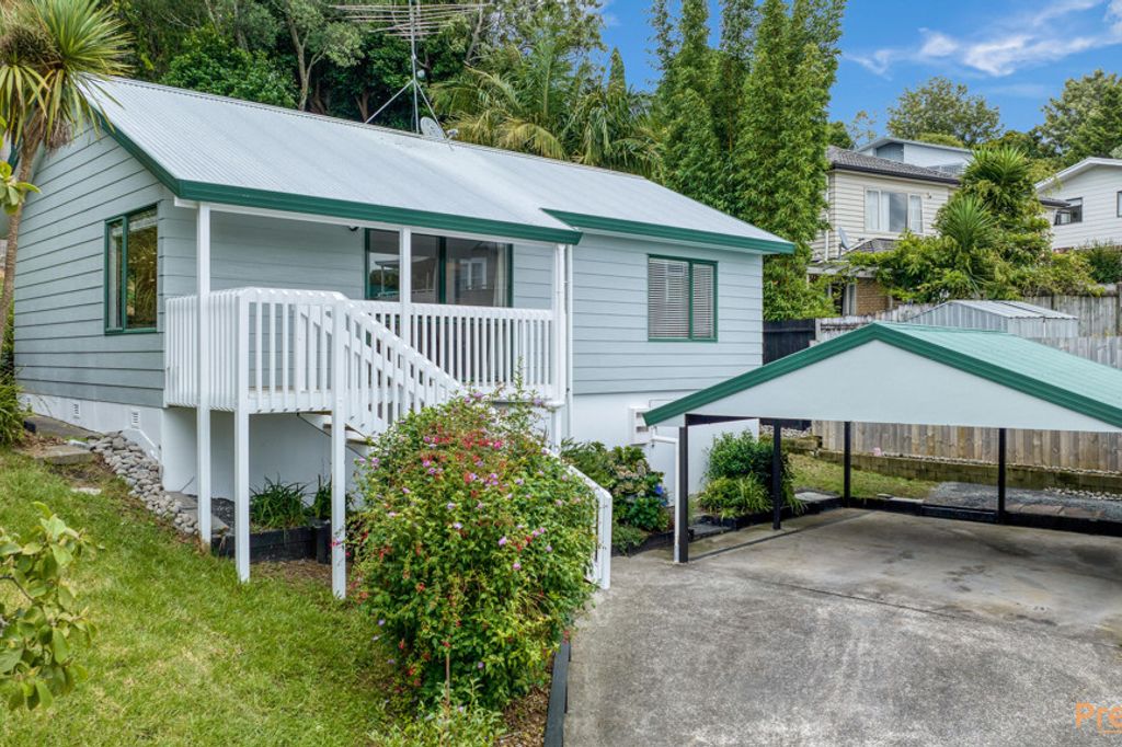 Property value 21 Downing Street, Glenfield realestate.co.nz
