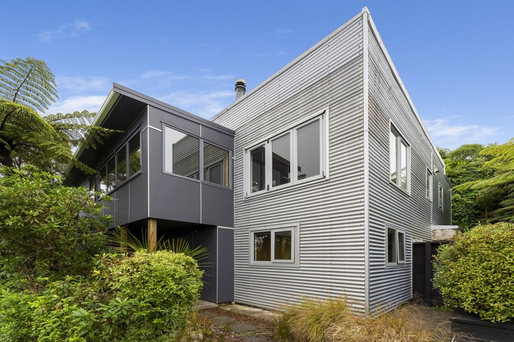 Sold 54 Baroda Street, Khandallah realestate.co.nz