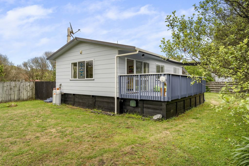Property value 50 Paetawa Road, Peka Peka realestate.co.nz