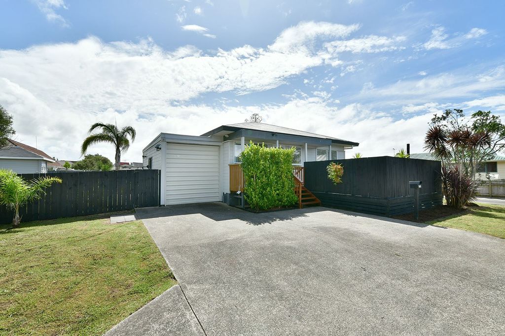 Property value 33B Springs Road, Parakai realestate.co.nz