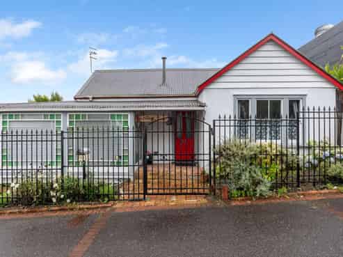 51 Lake Road, Ohinemutu
