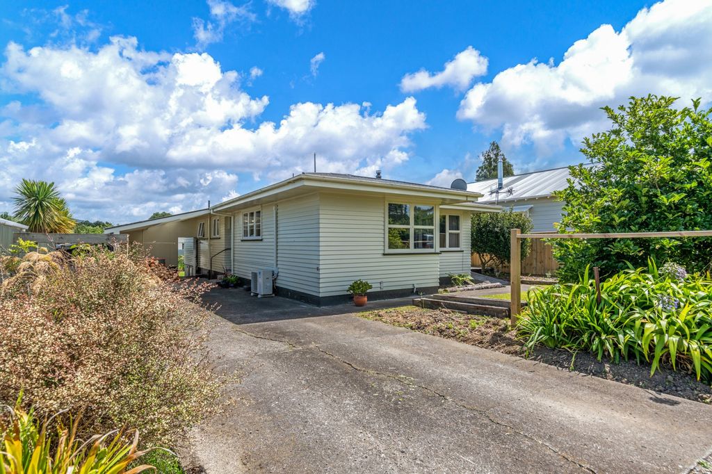 Property value 85 Grey Street, Woodville realestate.co.nz