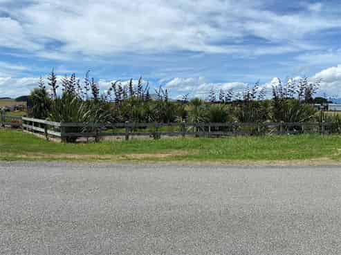 1215 Kanuka Drive, Waitarere Beach