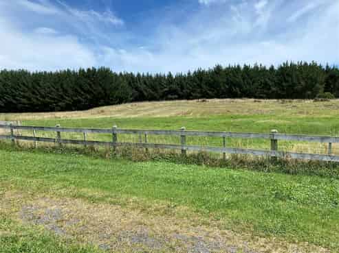 1215 Kanuka Drive, Waitarere Beach