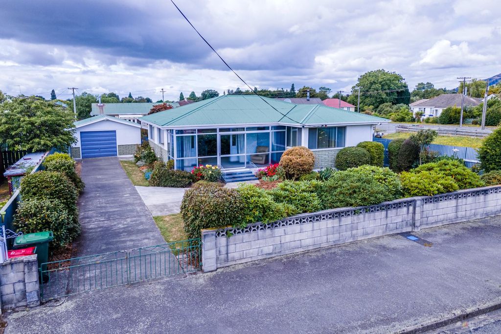 Sold 1 Dixon Street, Waimate realestate.co.nz