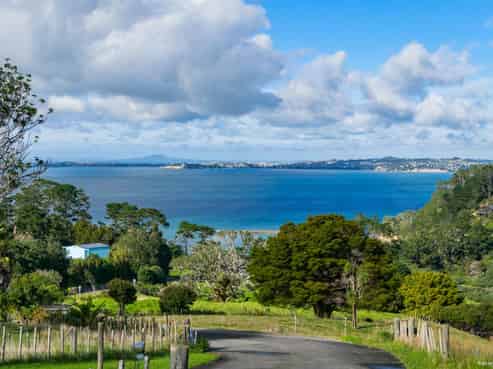 997 Hibiscus Coast Highway, Waiwera