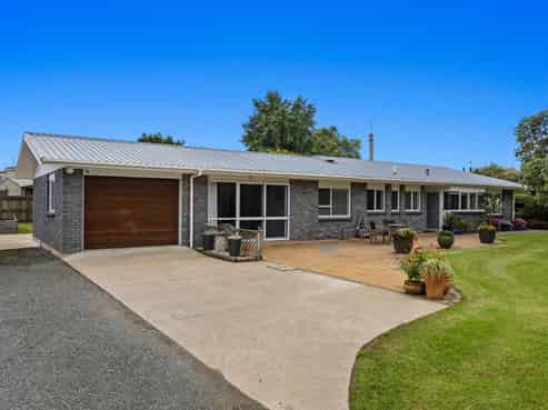 18 Station Road, Poroporo