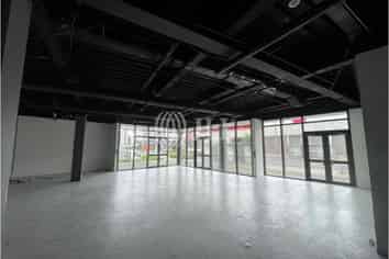 Retail Opportunity In Medical Centre