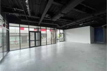 Retail Opportunity In Medical Centre