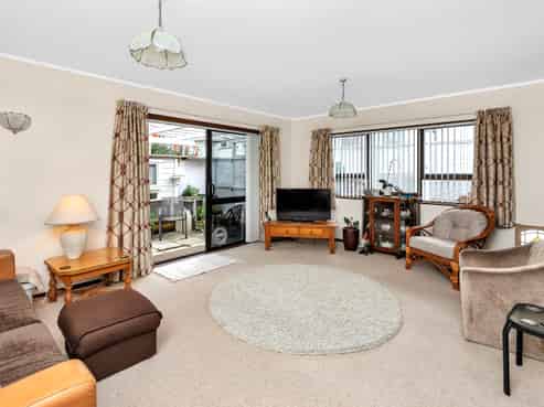 2/60 Mill Road, Kensington