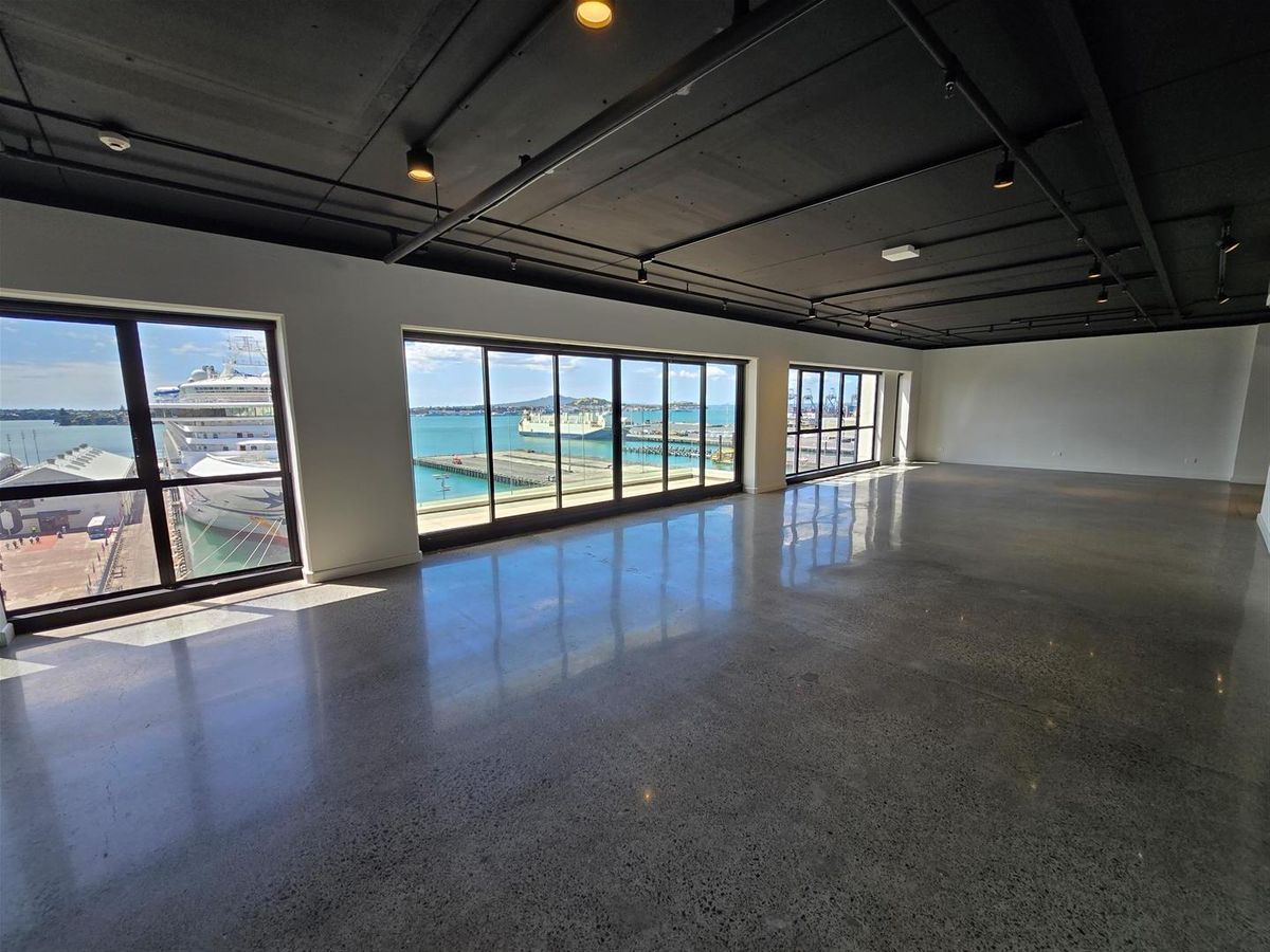 Savills - Spectacular sea views - Bilde 4