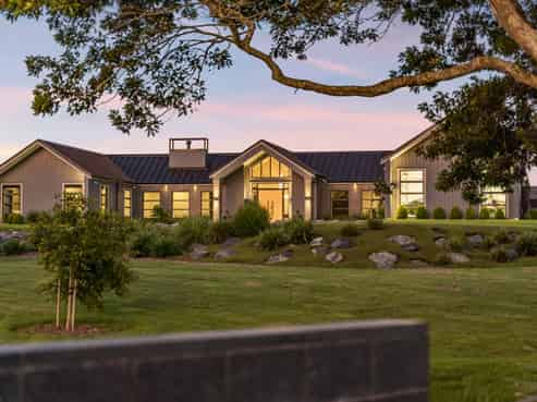 8 Homestead Hill Lane, Kingseat