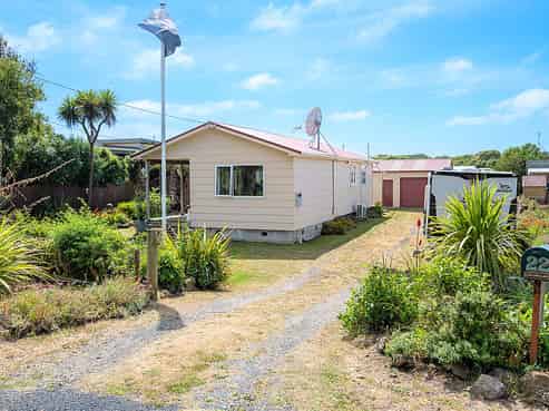 22 Paloona Street, Aramoana