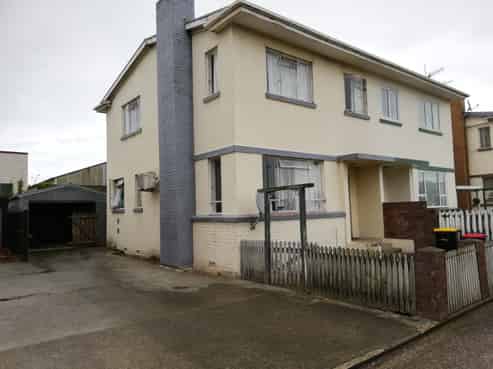 4/145 Esk Street, Invercargill