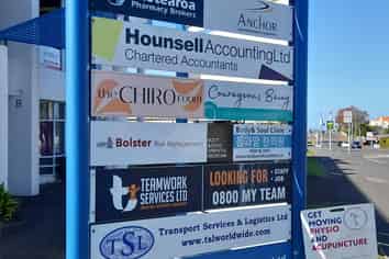 Refurbished BIRKENHEAD Office 270m2 & 8 parks