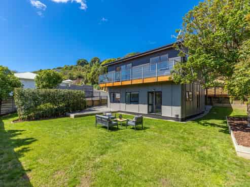 33 Athol Street, Glenduan