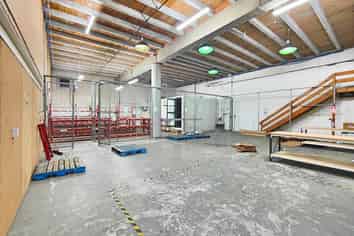 Newmarket standalone office with 876sqm warehouse