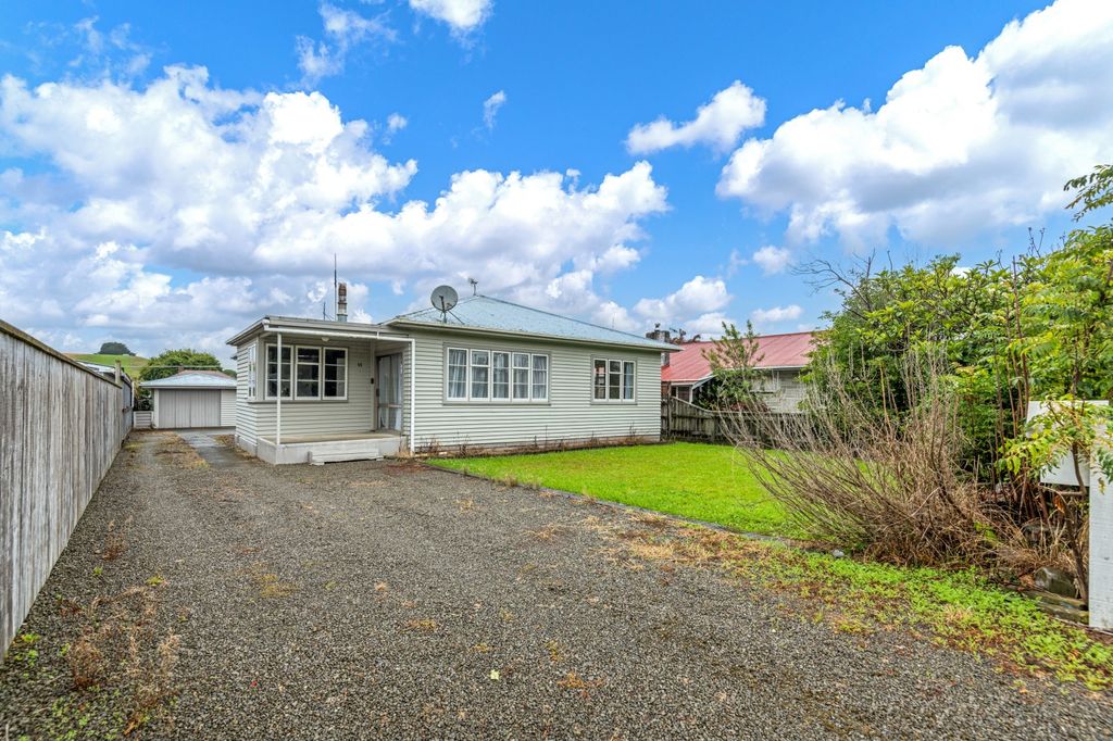 Property value 11 Sedcole Street, Pahiatua realestate.co.nz