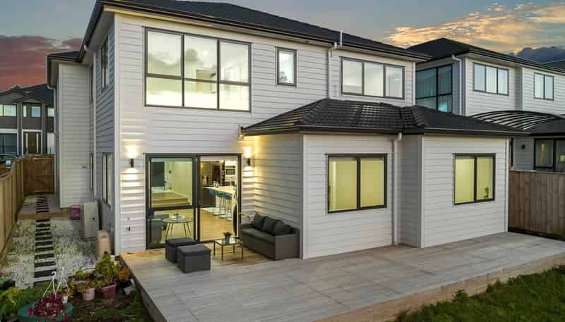 7 Hauhake Road, Flat Bush