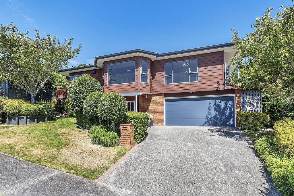 Property value 95 Woodman Drive, Tawa realestate.co.nz