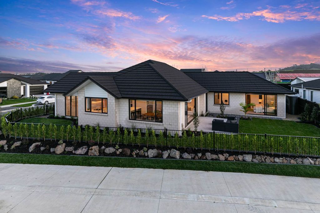 Property value 2 Frith Street, Wainui realestate.co.nz