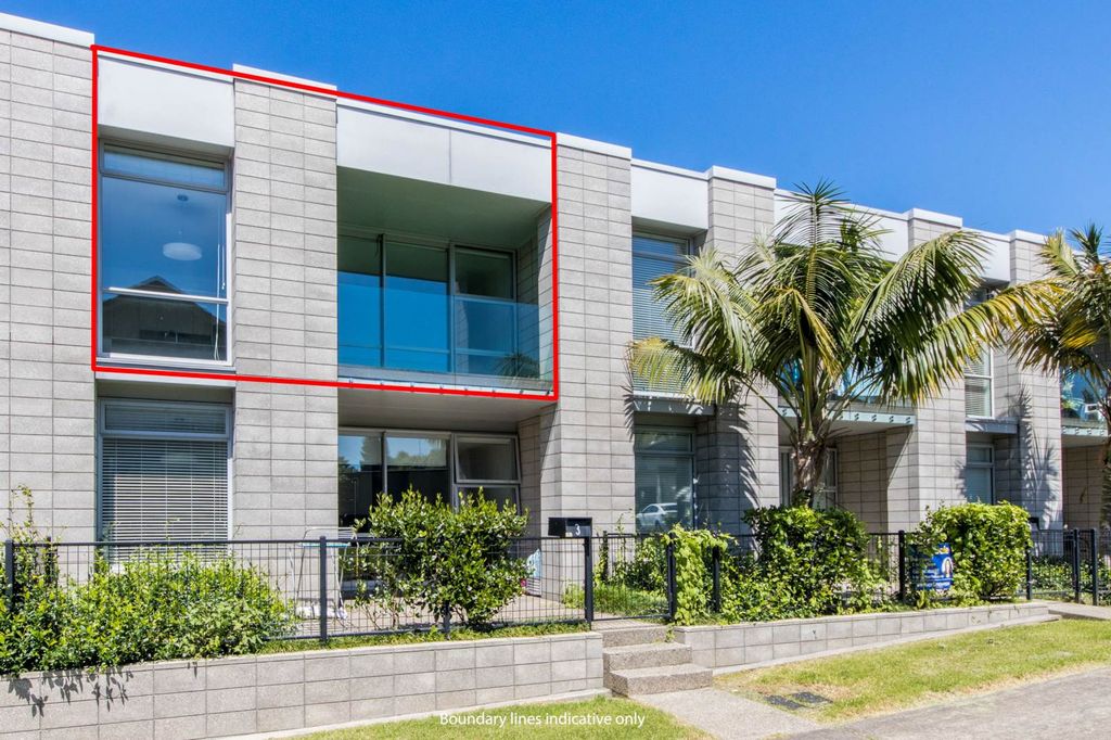 Sold 427 Murphys Road, Flat Bush realestate.co.nz