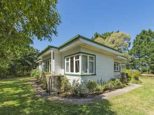 337 Foothills Road, Okuku