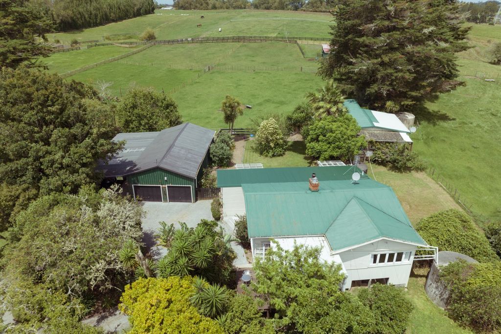 Sold 295 Taupaki Road, Taupaki realestate.co.nz