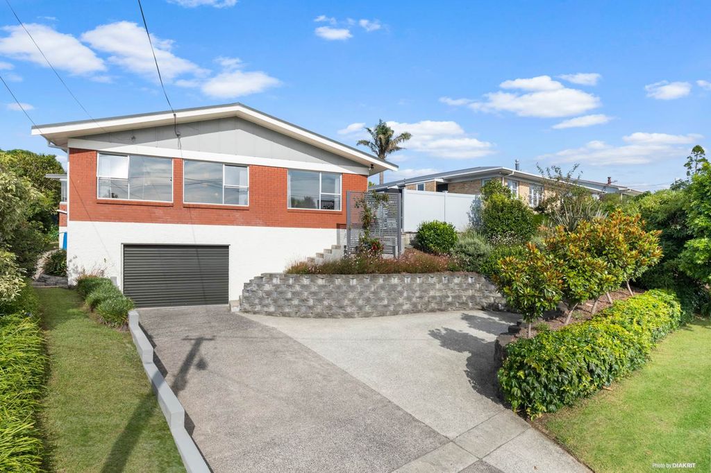 Sold 56 Helvetia Road, Pukekohe realestate.co.nz