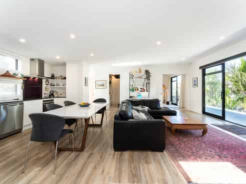 30 Tasman View Road, Bethells Beach