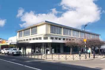 Multiple Options With This Building