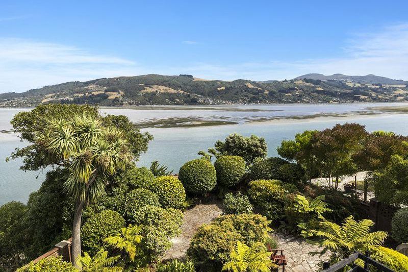 Sold 16 Bayne Terrace, Macandrew Bay realestate.co.nz
