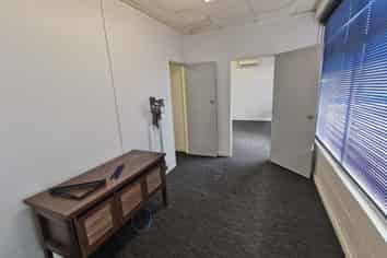 Tidy Level 1 Office Space For Lease