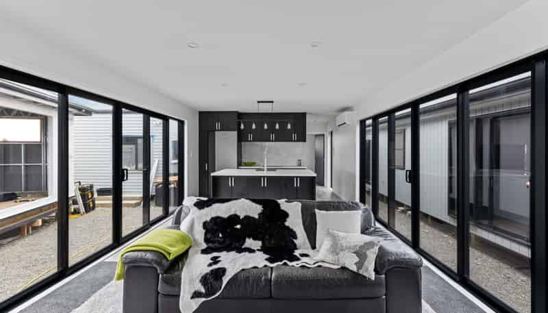22 Bowmaker Crescent, Ravenswood