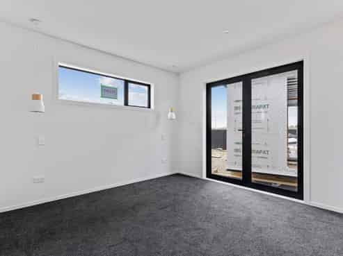 22 Bowmaker Crescent, Ravenswood