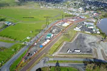 Develop or Occupy +/- 12,000mÂ² in Helensville
